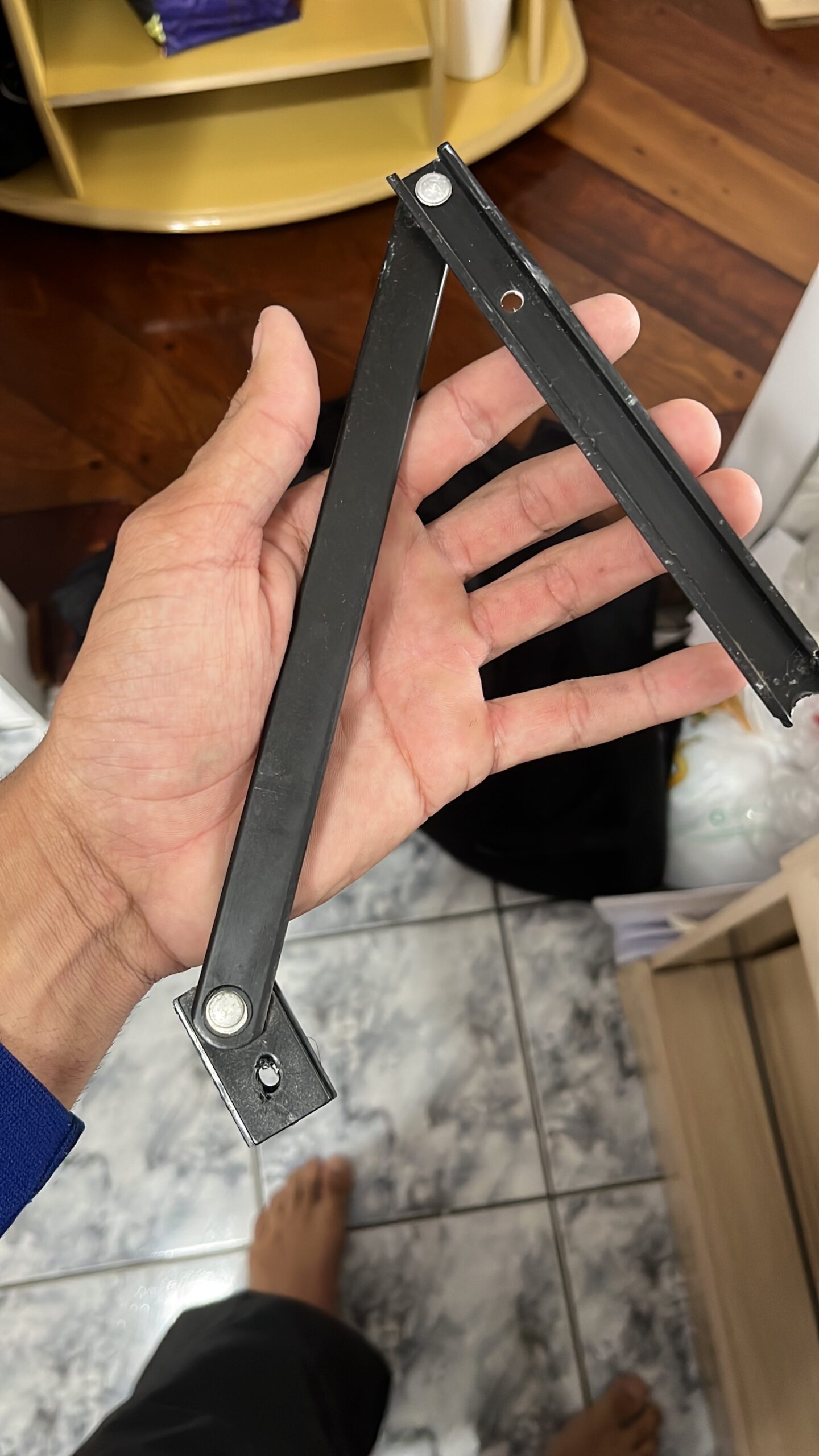 748E1237-7618-4B25-9AEC-5EAFBDC1658A